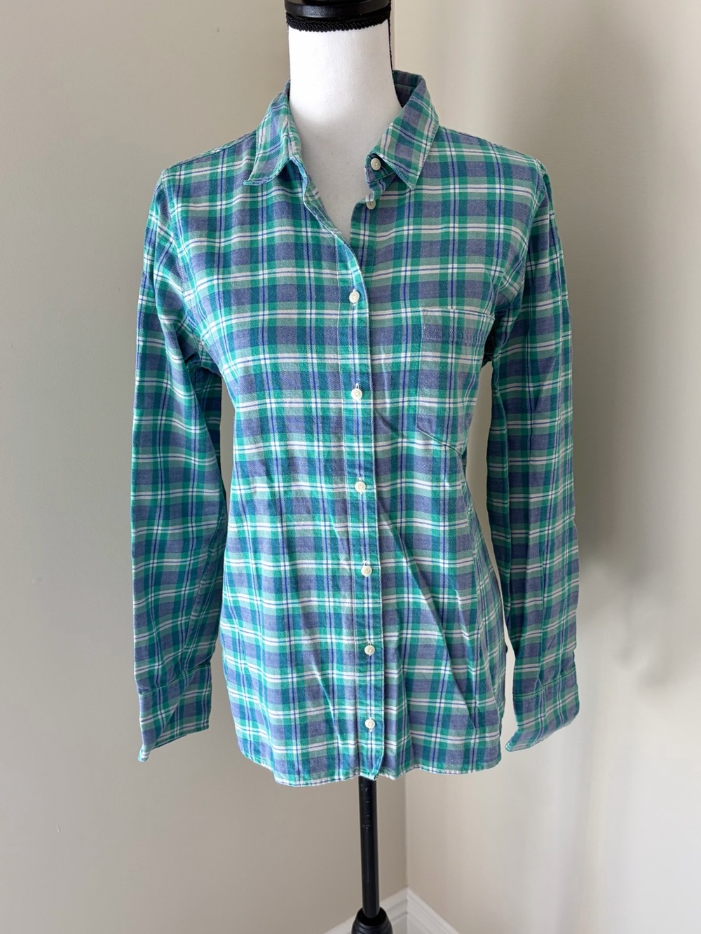 J Crew Boy shirt in green and blue plaid Size 12 - Picture 3 of 8